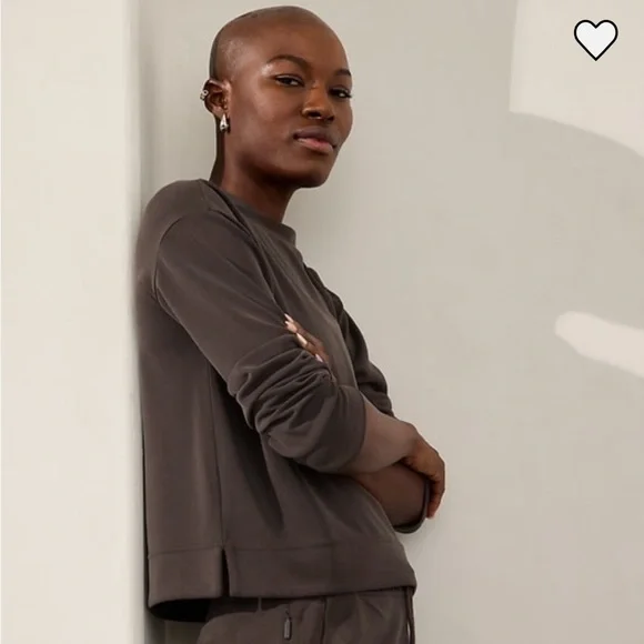 Seasoft crewneck sweatshirt athleta color truffle - Picture 2 of 2